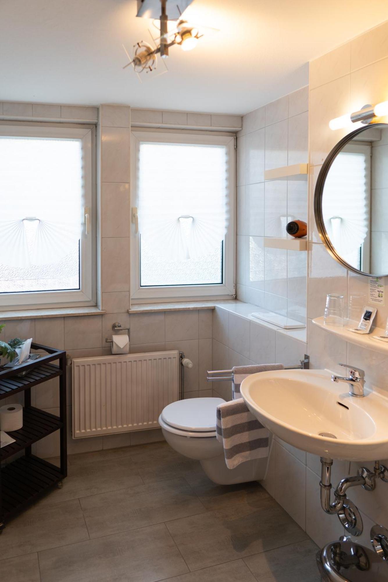 Apartment Hotel Lindeneck Erfurt Oda fotoğraf